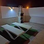 Linda Con Piscina Privada וילה *