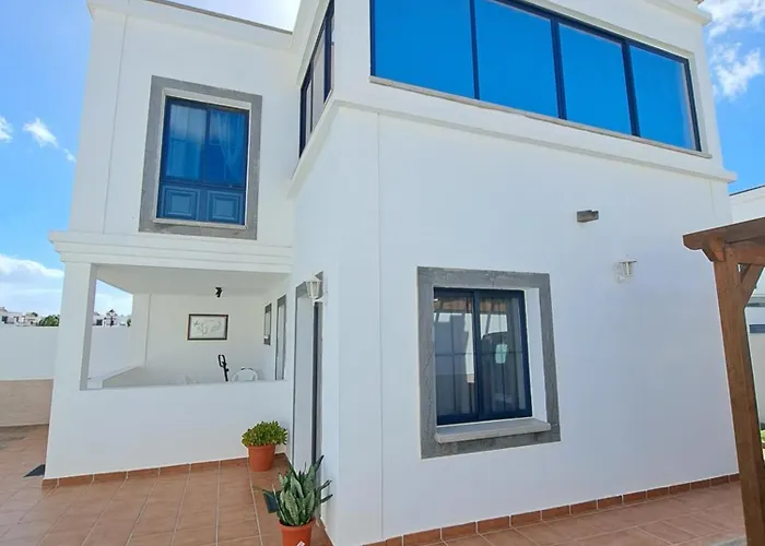 Linda Con Piscina Privada *