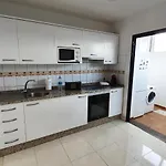 Linda Con Piscina Privada Вилла *