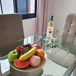 Linda Con Piscina Privada Вилла *