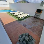 Вилла Linda Con Piscina Privada Коста Бланка