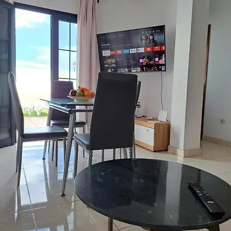 Linda Con Piscina Privada