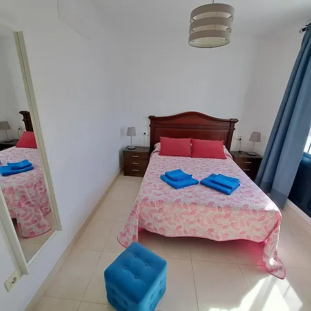 Linda Con Piscina Privada Villa