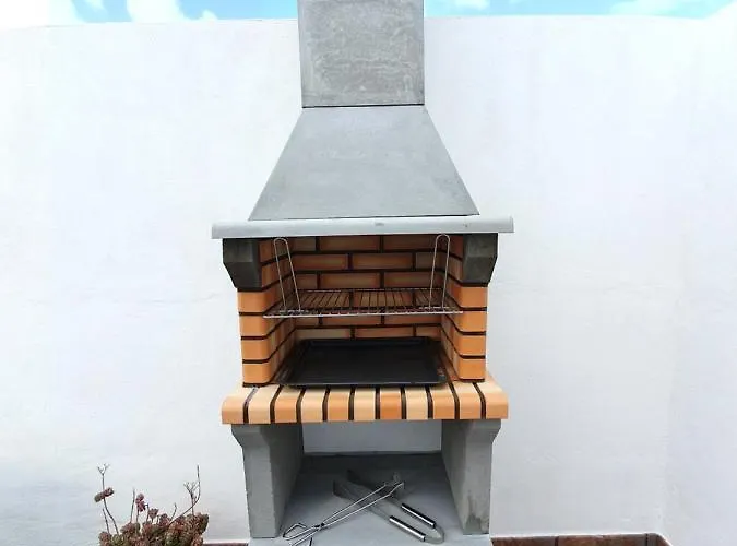 Linda Con Piscina Privada Вилла *