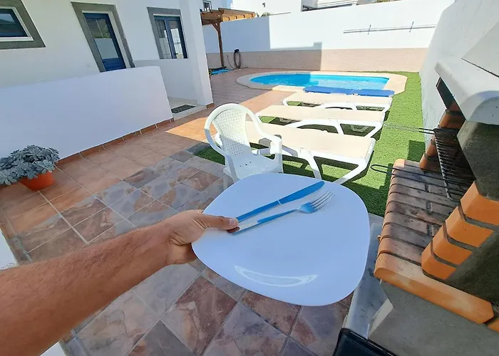 Linda Con Piscina Privada Вилла Коста Бланка