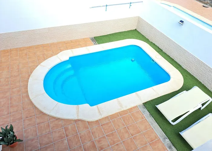 Linda Con Piscina Privada Βίλα *